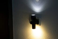 Alecto ATL-110ZT Oplaadbare LED Zaklamp -Buiten Kamperen 5509849c1bf6d8d1