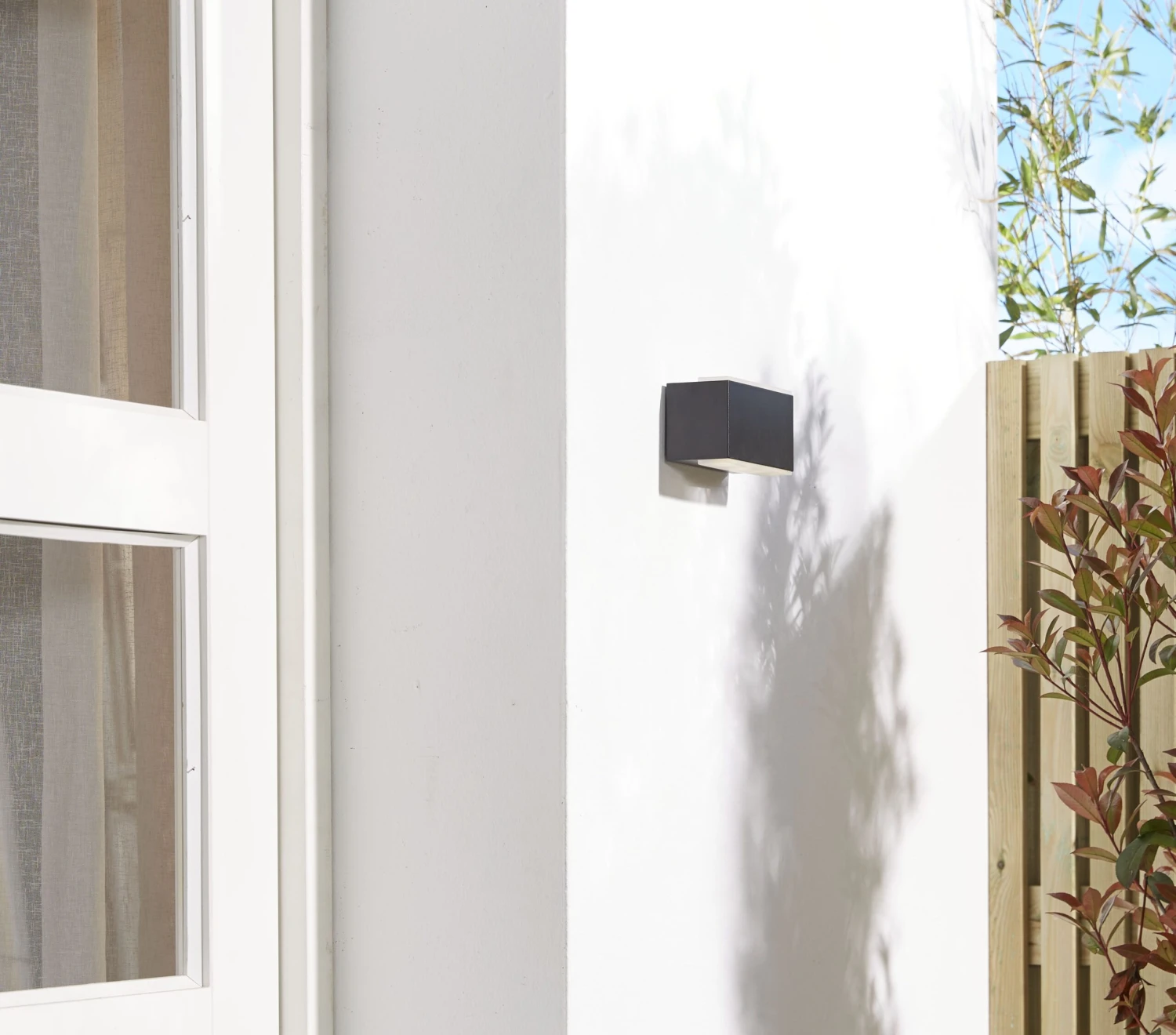 Luxform Cube Up&down Wandlamp 4 Luxform Cube Up&down Wandlamp - Afbeelding 2