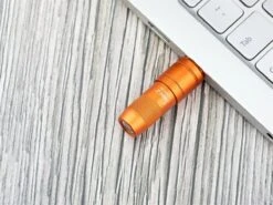 Olight Imini 2 Zaklamp - Orange -Buiten Kamperen 6f163b25b84aa7aa