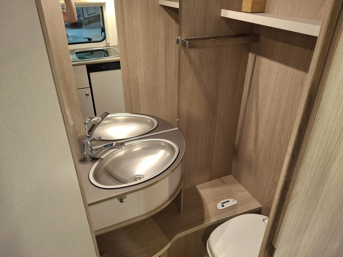 Burstner Premio Life 480 TL 2022 Caravan 11 Burstner Premio Life 480 TL 2022 Caravan - Afbeelding 9