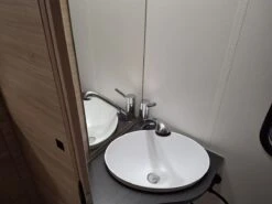 Caravelair Alba Style 496 Family 2023 Caravan 29 Caravelair Alba Style 496 Family 2023 Caravan -Buiten Kamperen caravelairalbastyle4962023 13 ecommerce