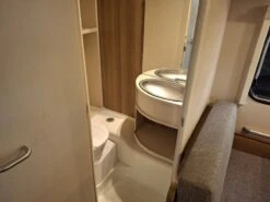 Dethleffs C'Joy 390 QSH 2018 Caravan -Buiten Kamperen dethleffsc joyqsh20186 ecommerce