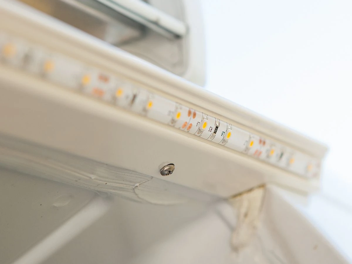 Dometic Raintec RT100 Regengoot - Black 6 Dometic Raintec RT100 Regengoot - Black - Afbeelding 4