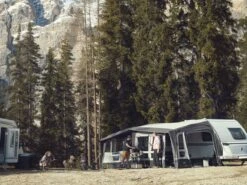 Dometic Residence AIR All-Season Maat 11 (890 - 915 Cm) Opblaasbare Caravanvoortent 21 Dometic Residence AIR All-Season Maat 11 (890 - 915 Cm) Opblaasbare Caravanvoortent -Buiten Kamperen dometic residence air detail 2 ecommerce 4 5