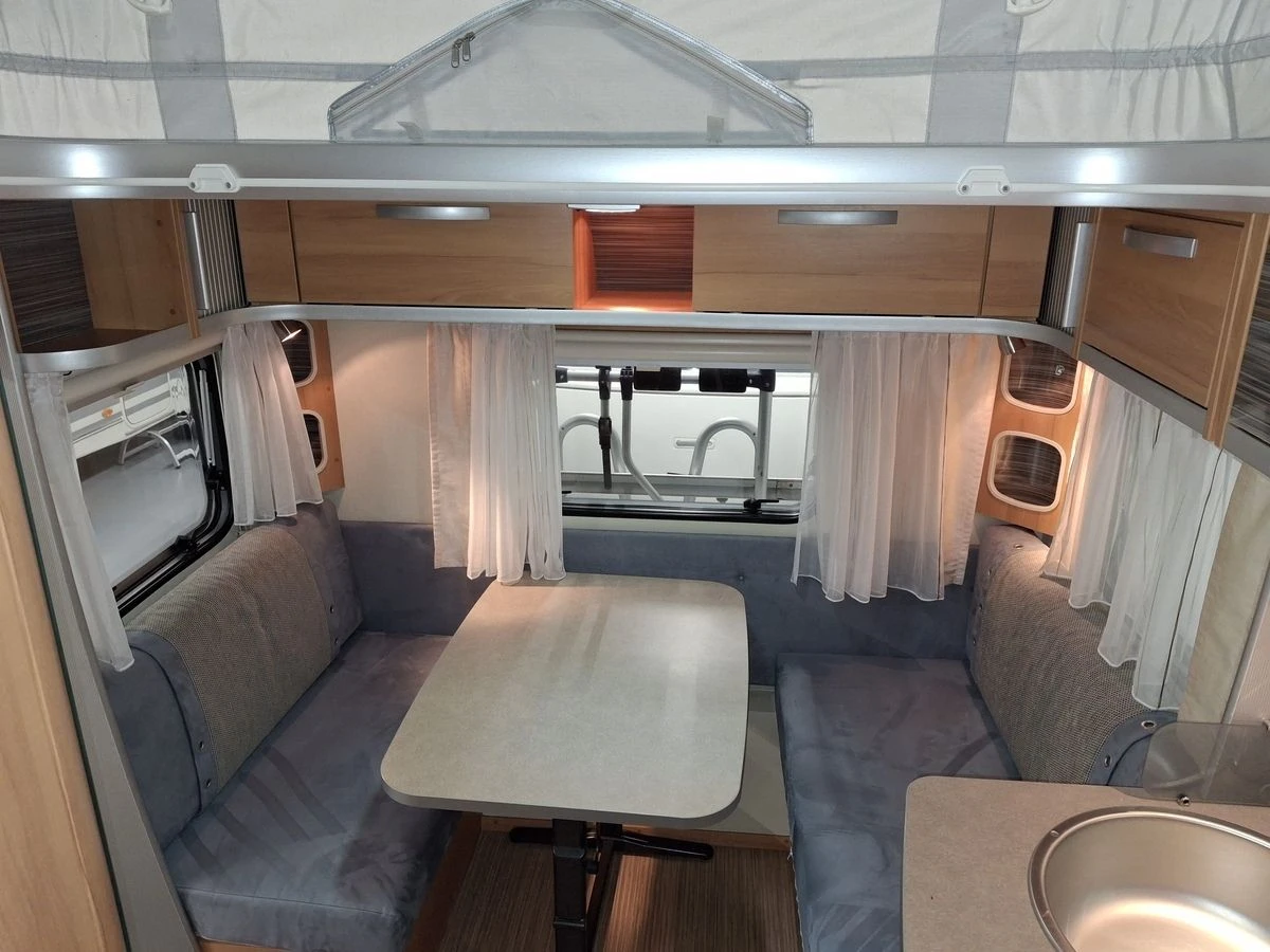 Eriba Feeling 470 2014 Caravan 6 Eriba Feeling 470 2014 Caravan - Afbeelding 4