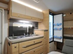 Fendt Bianco Activ 515 SKF 2025 Caravan 19 Fendt Bianco Activ 515 SKF 2025 Caravan -Buiten Kamperen fendt bianco activ 515 skf 2025 6 ecommerce