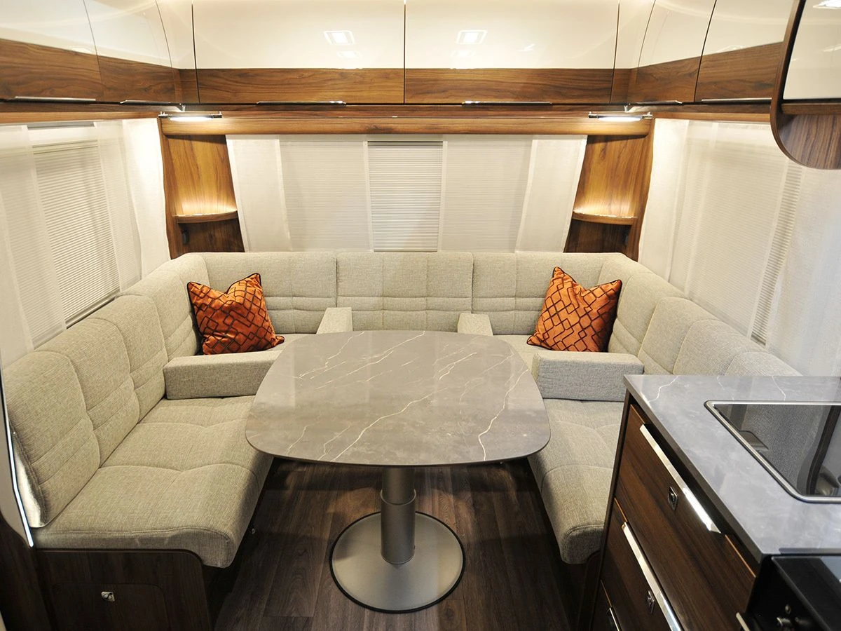 Fendt Diamant 560 SGW 2025 Caravan 4 Fendt Diamant 560 SGW 2025 Caravan - Afbeelding 2