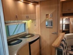 Hobby De Luxe 520 TMF 2008 Caravan -Buiten Kamperen hobby de luxe 520 tmf 2008 caravan 5 ecommerce