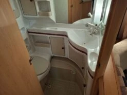 Hobby De Luxe 520 TMF 2008 Caravan -Buiten Kamperen hobby de luxe 520 tmf 2008 caravan 8 ecommerce