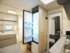 Hobby De Luxe 400 SFe 2024 Caravan -Buiten Kamperen hobby deluxe 400sfe 2024 5 ecommerce