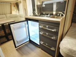 Hobby De Luxe 460 LU 2025 Caravan -Buiten Kamperen hobby deluxe 460lu 2025 6 ecommerce