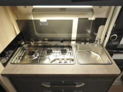 Hobby De Luxe 495 UL 2025 Caravan -Buiten Kamperen hobby deluxe 495ul 2025 4 ecommerce