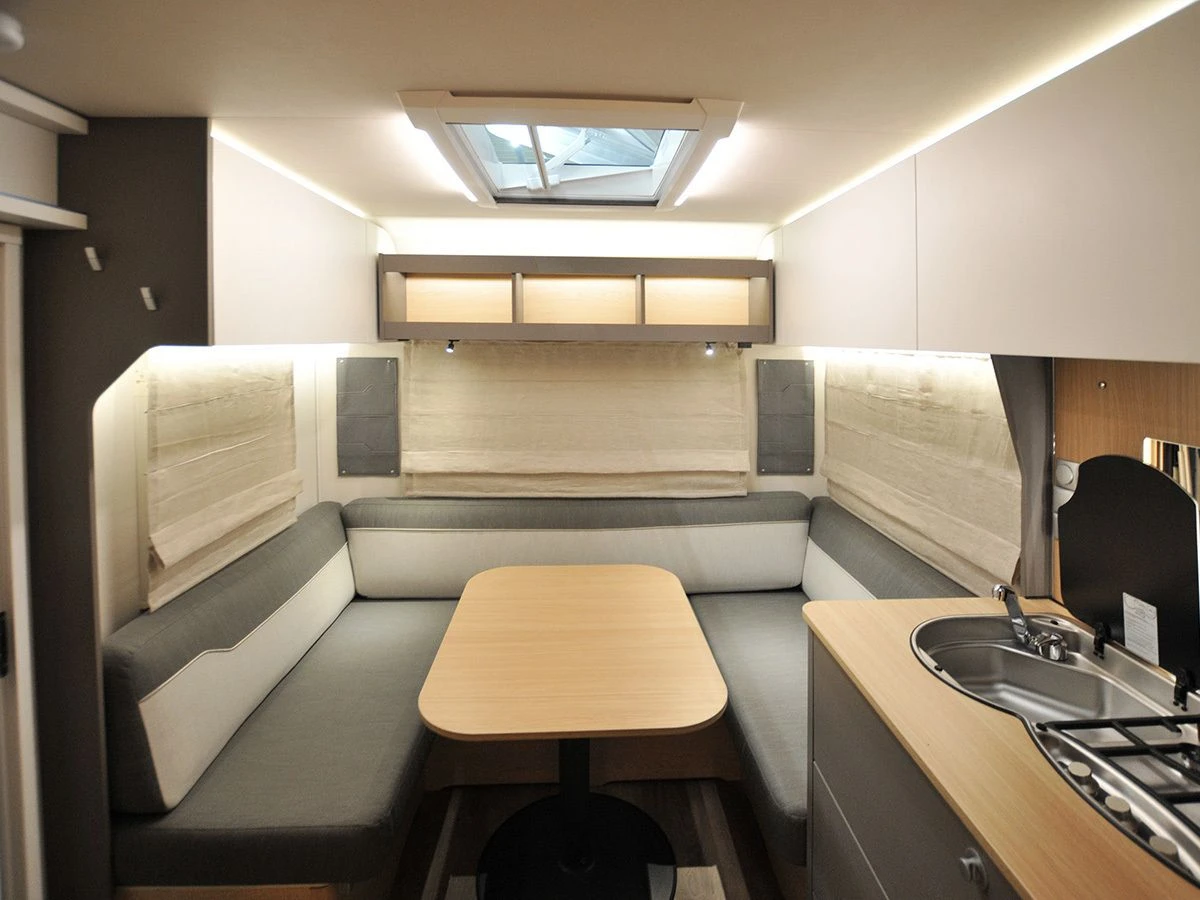 LMC Tandero 480 D Caravan 4 LMC Tandero 480 D Caravan - Afbeelding 2