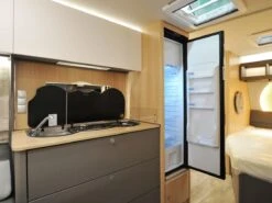 LMC Tandero 480 D Caravan 18 LMC Tandero 480 D Caravan -Buiten Kamperen lmc tandero 480d 7 ecommerce