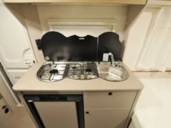 LMC Sassino 460 E 2025 Caravan -Buiten Kamperen lmcsassino 460e 2025 6 ecommerce