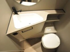 LMC Sassino 460 E 2025 Caravan -Buiten Kamperen lmcsassino 460e 2025 8 ecommerce